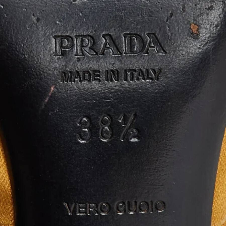 Prada Vintage Pre-owned Satin mules Yellow Dames