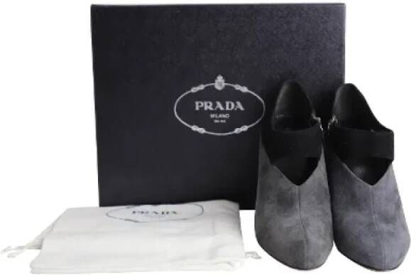 Prada Vintage Pre-owned Suede boots Gray Dames