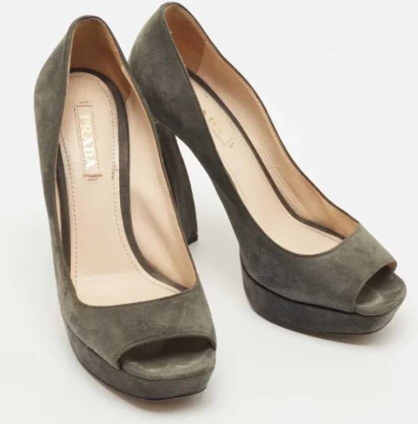 Prada Vintage Pre-owned Suede heels Gray Dames