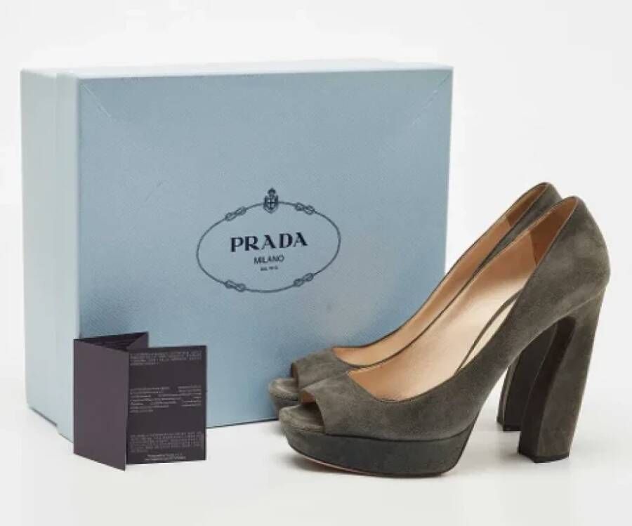 Prada Vintage Pre-owned Suede heels Gray Dames