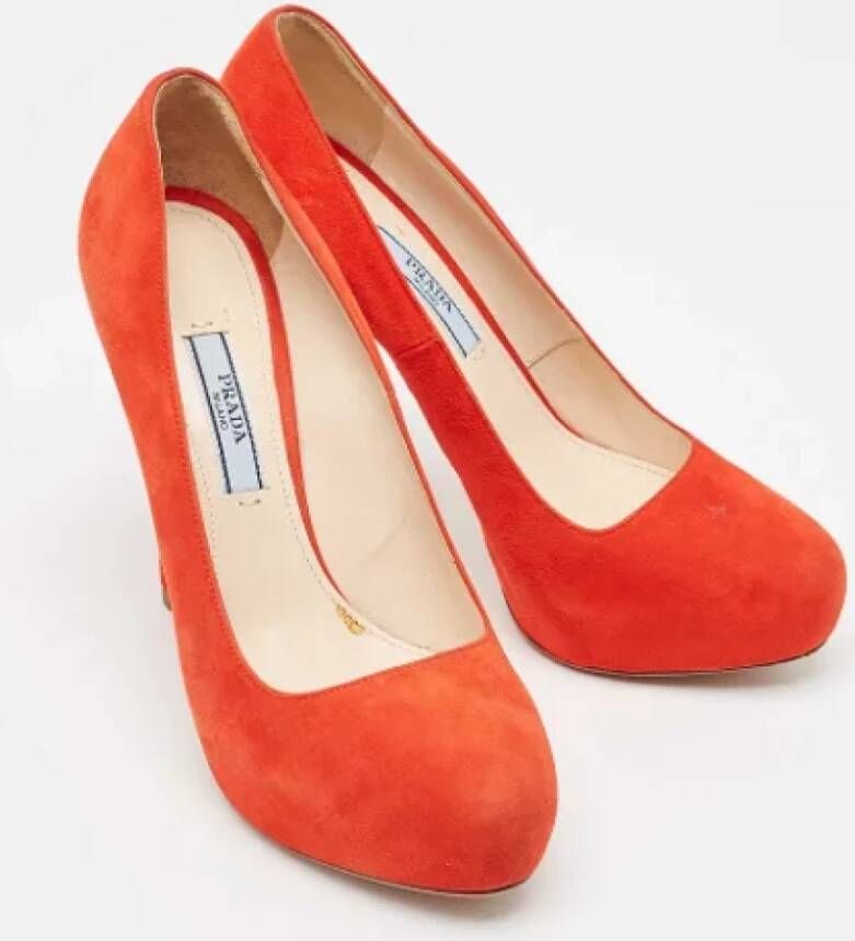 Prada Vintage Pre-owned Suede heels Orange Dames