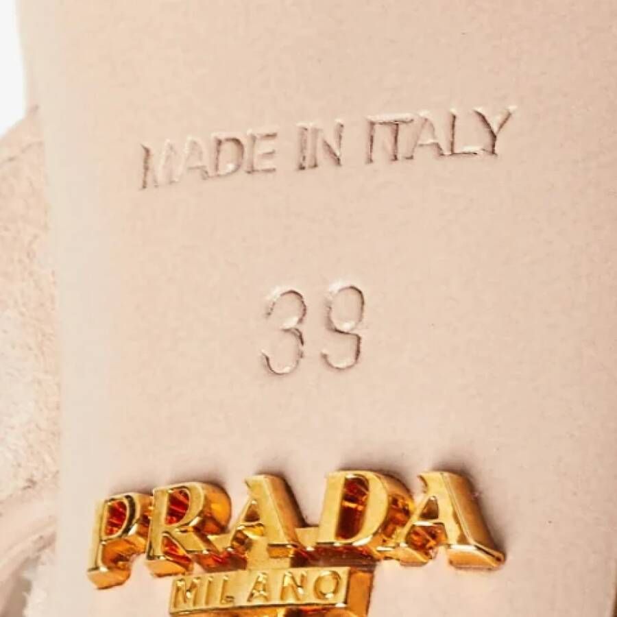 Prada Vintage Pre-owned Suede sandals Beige Dames