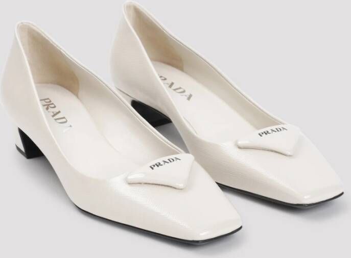 Prada Witte Pumps Verhoog Stijl Luxueus Leer White Dames