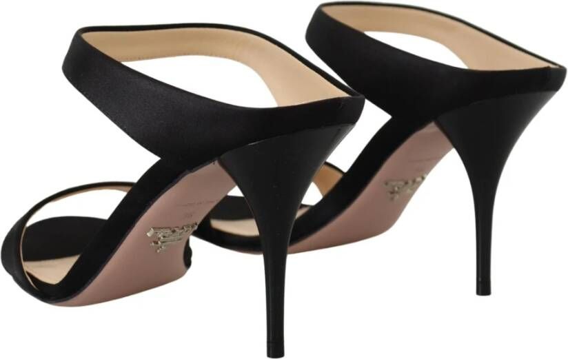 Prada Zwarte Leren Hakken Pumps Elegante Stijl Black Dames