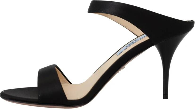 Prada Zwarte Leren Hakken Pumps Elegante Stijl Black Dames