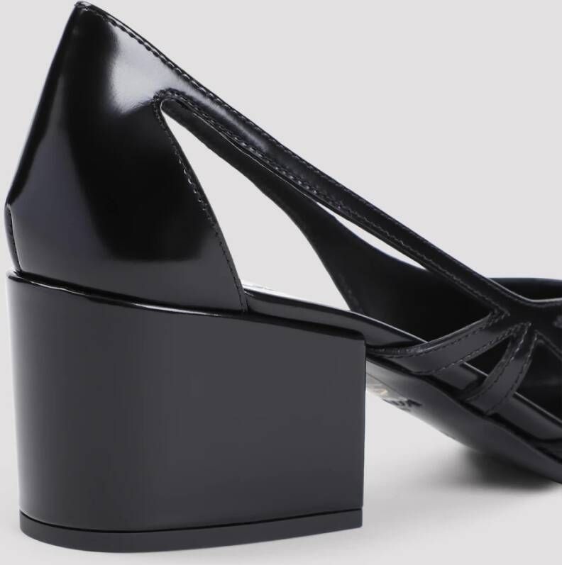 Prada Zwarte Leren Pumps Elegante Stijl Black Dames