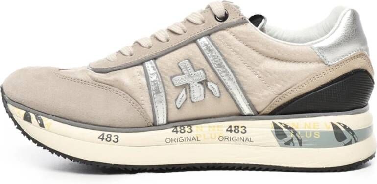 Premiata Beige Sneakers met schuine neus en metalen versterking Beige Dames