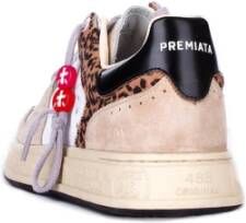 Premiata Logo Sneakers Suède Rubberen Zool Beige Dames