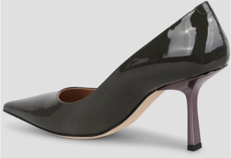 Prosperine Gelakte puntige pumps met spoolhak Gray Dames