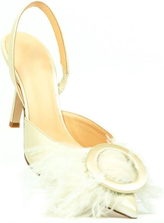 Prosperine Gevleugelde haksandaal Beige Dames