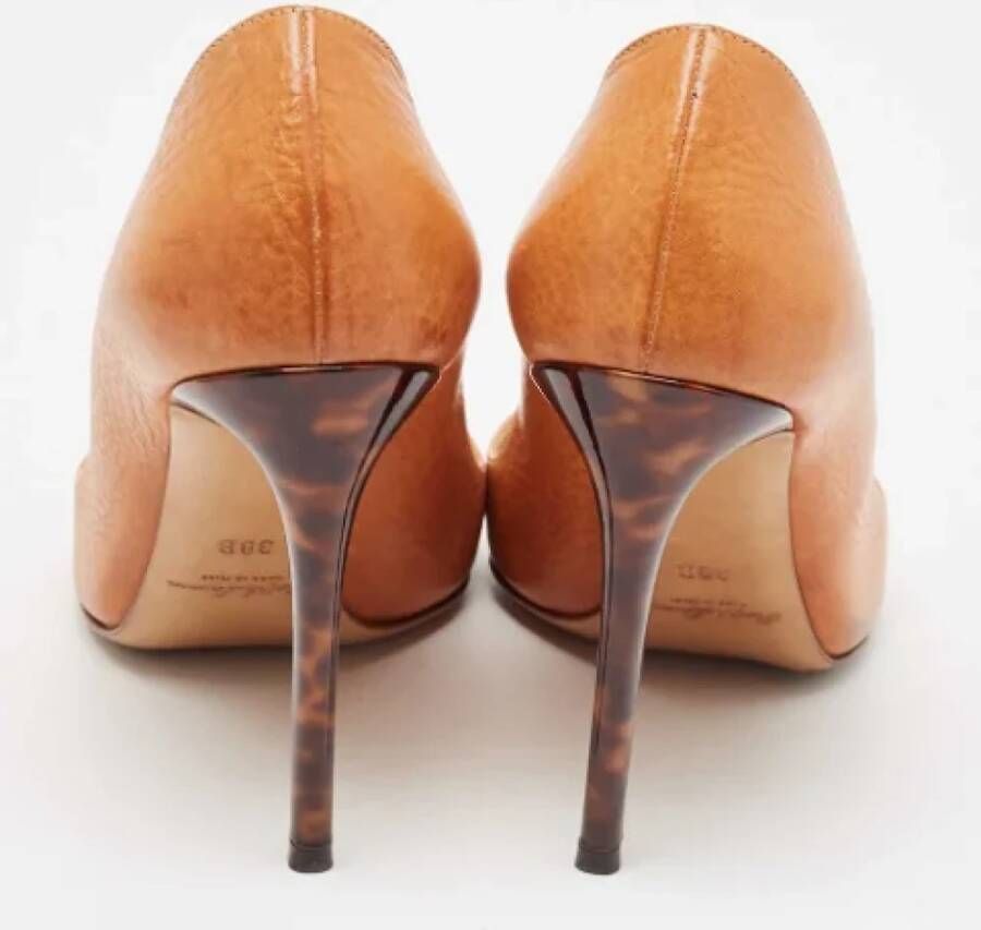 Ralph Lauren Pre-owned Leather heels Orange Dames