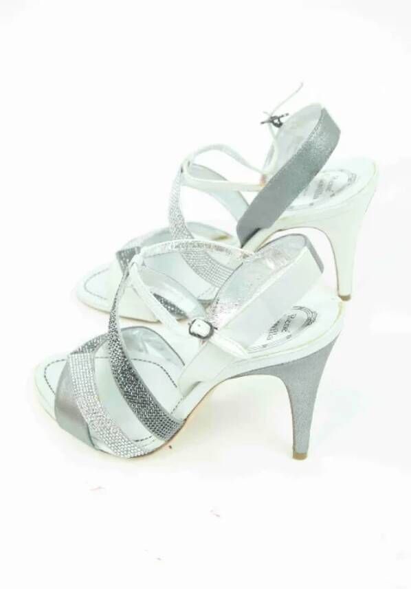 René Caovilla Pre-owned Leather heels Gray Dames