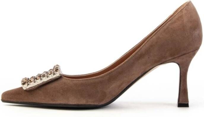 Roberto Festa Lilly Suède Pumps met Bijoux Accessoire Beige Dames