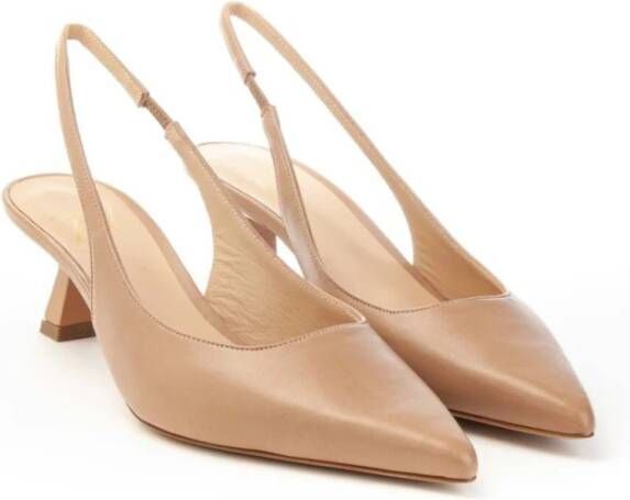 Roberto Festa Elegante puntige slingback sandaal Beige Dames