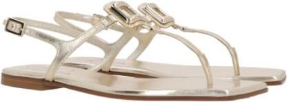 Roger Vivier Gouden Metallic Platte Sandalen met Kenmerkende Gesp Yellow Dames