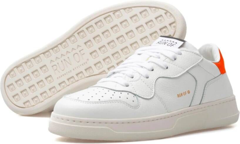 RUN OF Klassieke witte leren sneakers met oranje inzetstukken White Dames