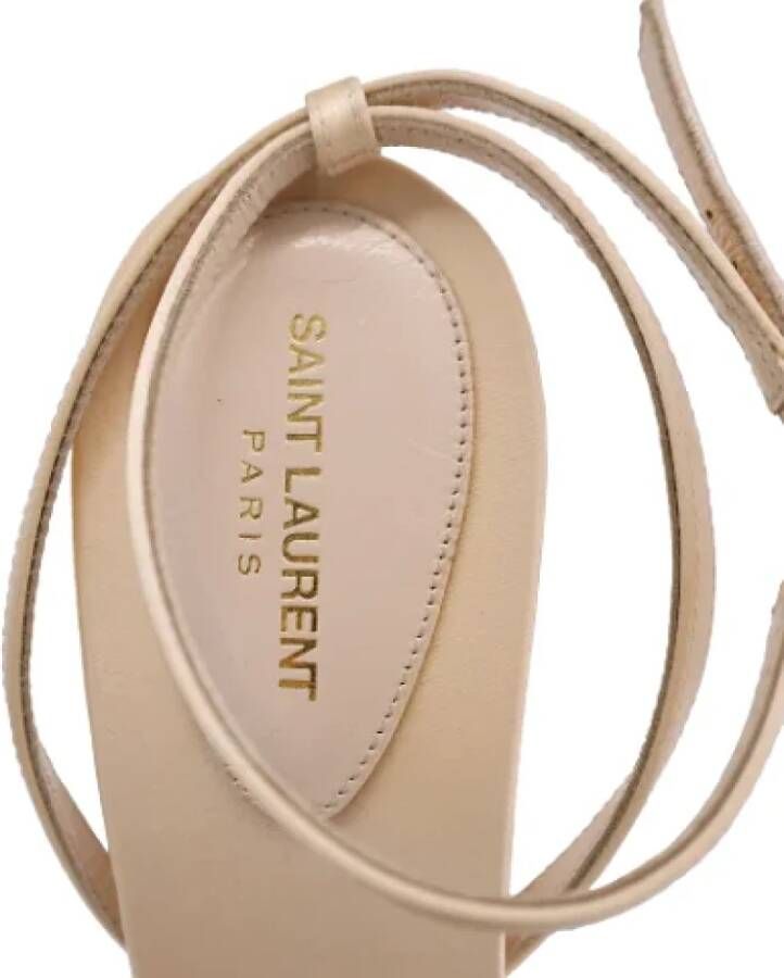 Saint Laurent Canvas heels Beige Dames