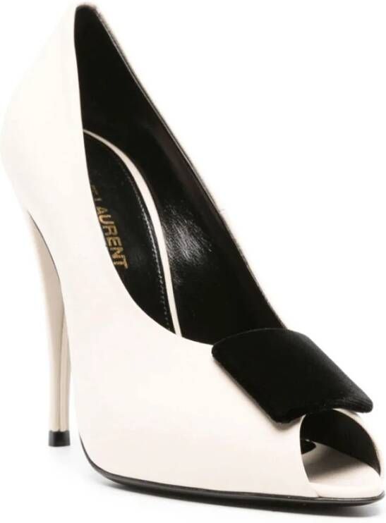 Saint Laurent Elegante Zwarte Leren Pumps Beige Dames