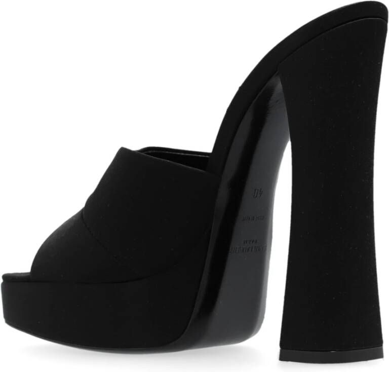 Saint Laurent Muiltjes met hak in satijn Black Dames