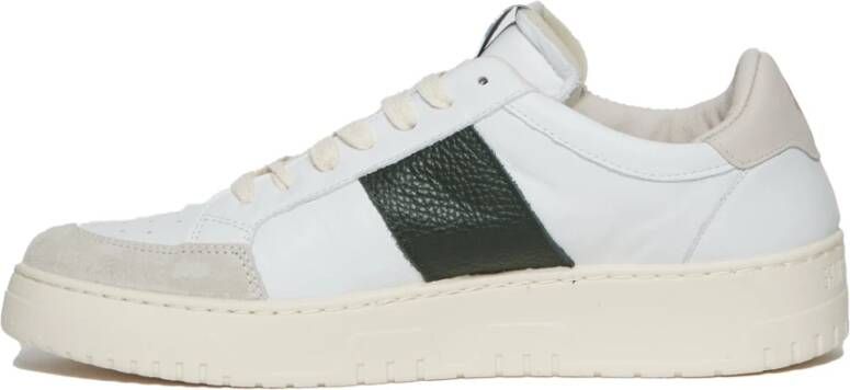 Saint Sneakers Witte leren sneakers met zwarte details Multicolor Heren