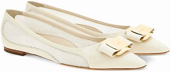 Salvatore Ferragamo Elegante Ballet Flats voor Vrouwen White Dames