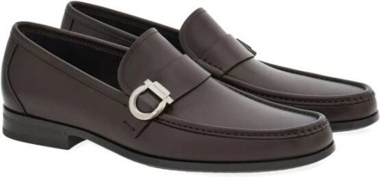 Salvatore Ferragamo Gancini Leren Loafers Brown Heren