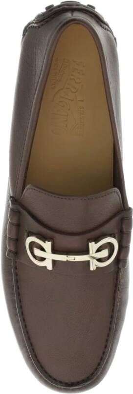 Salvatore Ferragamo Gancini Leren Loafers met Gouden Detail Brown Heren