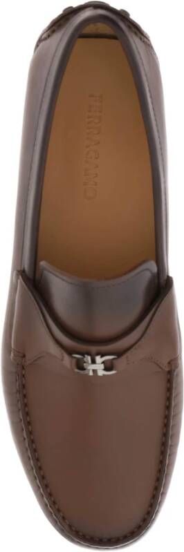 Salvatore Ferragamo Gancini Loafers van korrelig leer Brown Heren