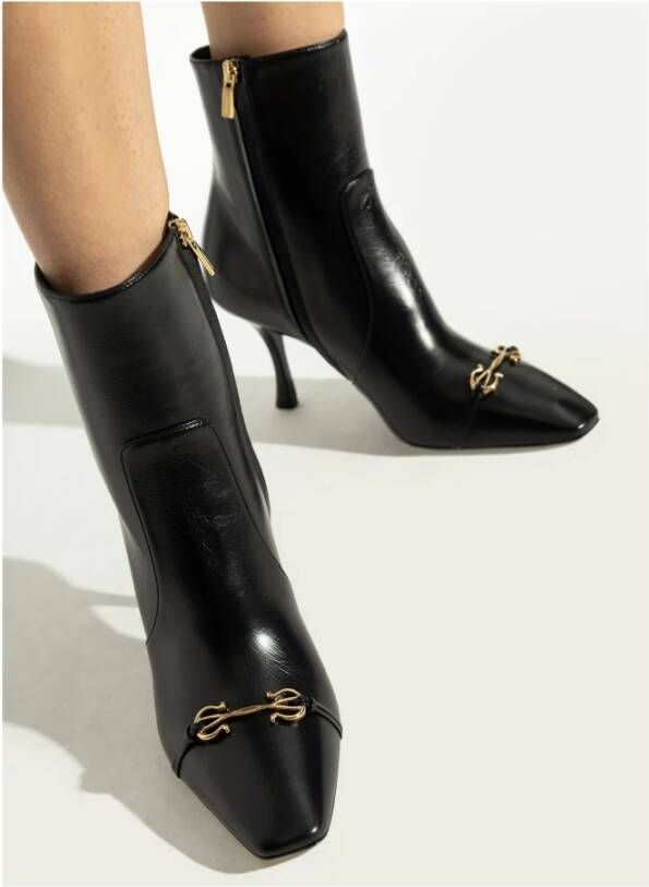 Salvatore Ferragamo Gehakte enkellaarzen Ludo Black Dames