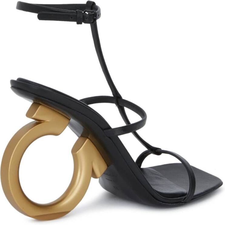 Salvatore Ferragamo Hoge hak sandalen voor vrouwen Black Dames