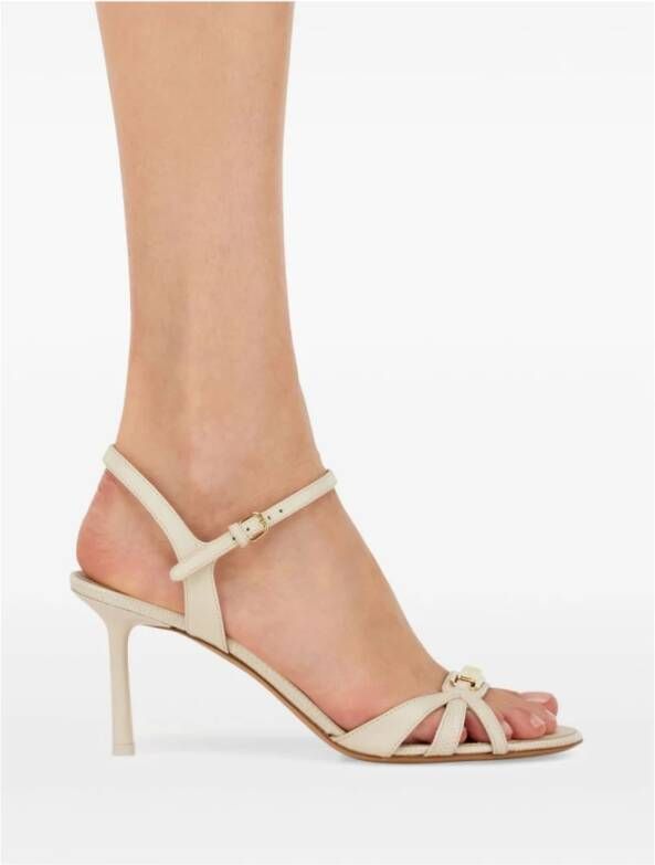 Salvatore Ferragamo Ivoor Leren Hagedis Sandalen Beige Dames