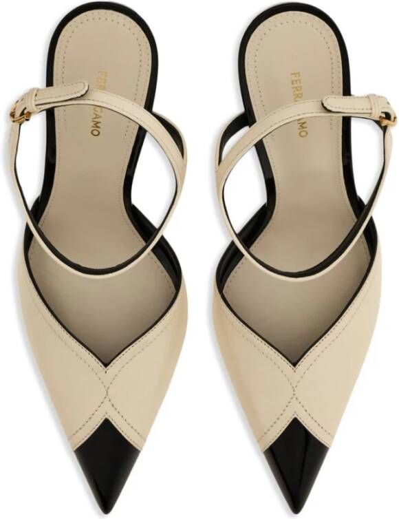 Salvatore Ferragamo Ivoor leren Slingback met Stiletto hiel Beige Dames