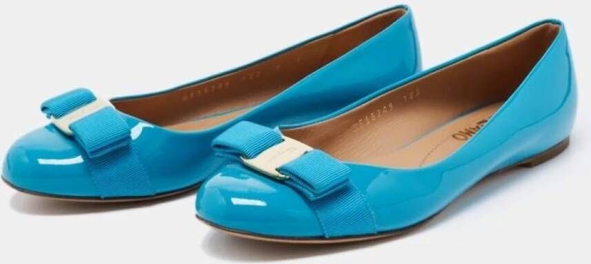 Salvatore Ferragamo Klassieke Leren Loafer Schoen Blue Dames