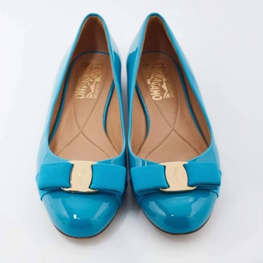 Salvatore Ferragamo Klassieke Leren Loafer Schoen Blue Dames