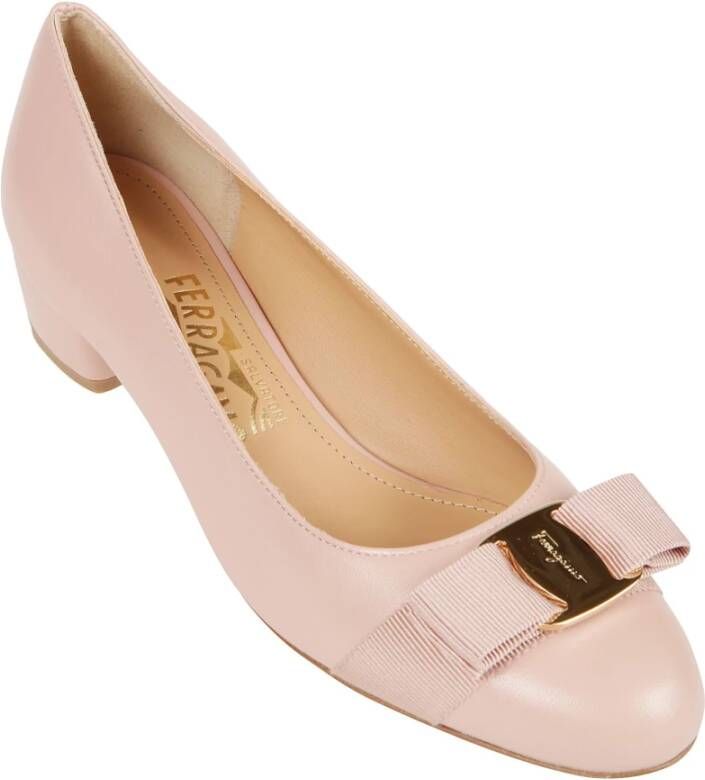 Salvatore Ferragamo Klassieke Pump Schoenen voor Vrouwen Pink Dames