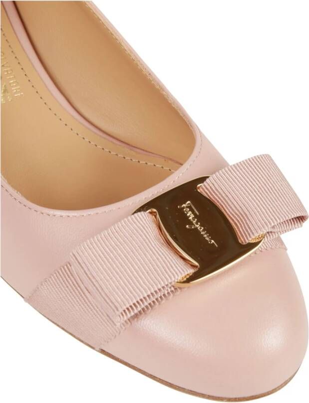 Salvatore Ferragamo Klassieke Pump Schoenen voor Vrouwen Pink Dames