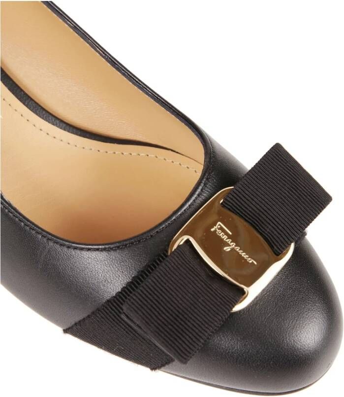 Salvatore Ferragamo Klassieke Zwarte Pump Schoenen Black Dames