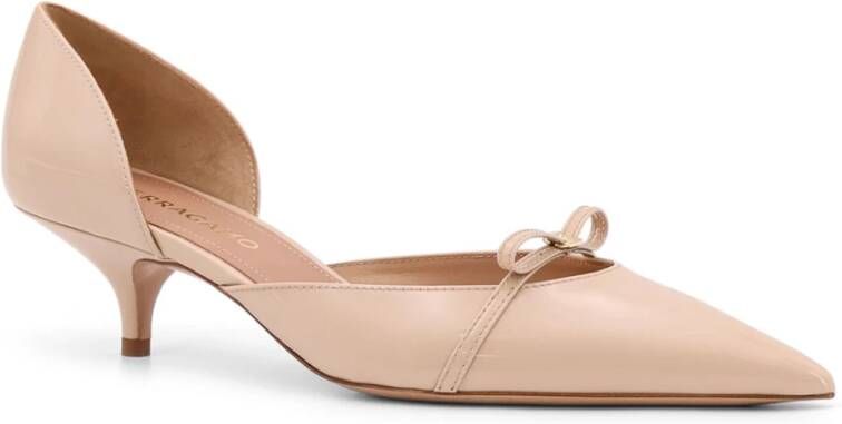 Salvatore Ferragamo Lakleren Décolleté met Strikdetail Beige Dames