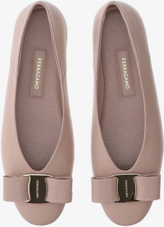 Salvatore Ferragamo Leren ballerina's met strikdetail Pink Dames