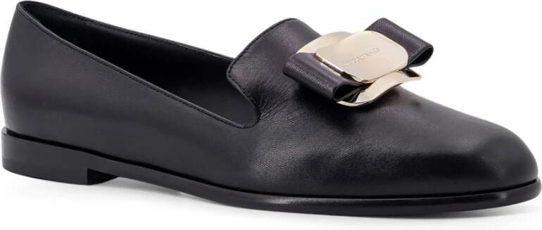 Salvatore Ferragamo Leren Loafer met Iconische Strik Black Dames