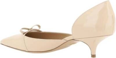 Salvatore Ferragamo Leren Pumps met Strikdetail en Kittenhak Beige Dames