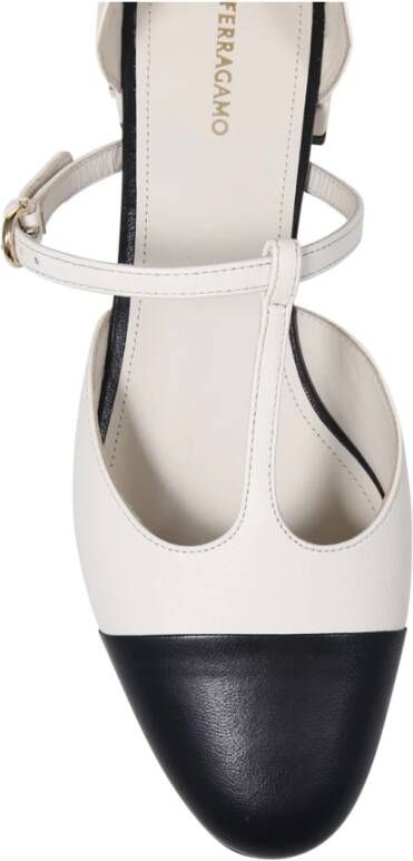 Salvatore Ferragamo Mascarpone Nero Ballerina's Schoenen White Dames