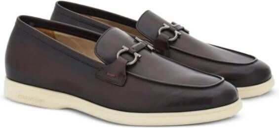 Salvatore Ferragamo Platte Leren Schoenen met Gancini Gesp Brown Heren