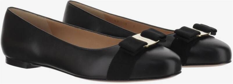 Salvatore Ferragamo Platte schoenen voor dagelijks gebruik Black Dames