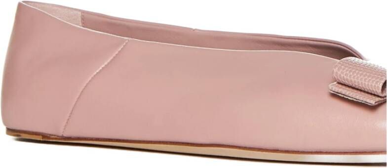 Salvatore Ferragamo Platte schoenen voor vrouwen Pink Dames