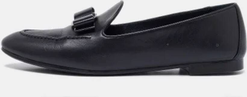 Salvatore Ferragamo Pre-owned Canvas flats Black Dames