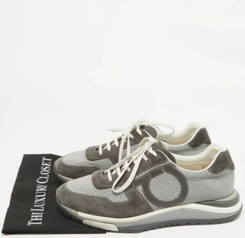 Salvatore Ferragamo Pre-owned Canvas sneakers Gray Heren