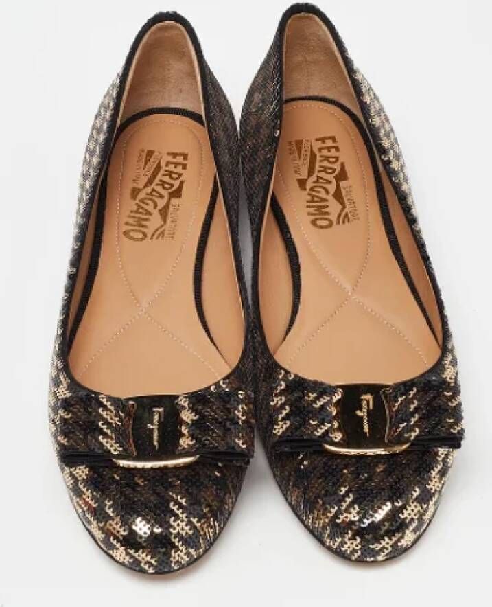 Salvatore Ferragamo Pre-owned Fabric flats Multicolor Dames