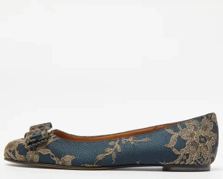 Salvatore Ferragamo Pre-owned Lace flats Blue Dames