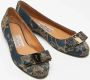 Salvatore Ferragamo Pre-owned Lace flats Blue Dames - Thumbnail 4